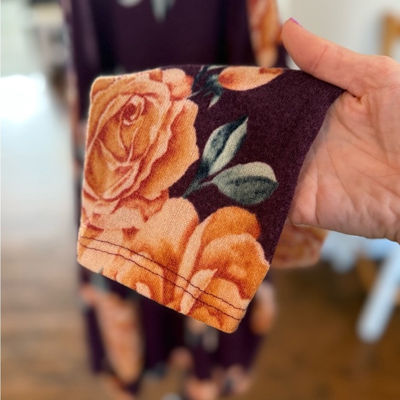 Chic Soul “Sweet Darlin” Floral Cold Shoulder Top in Deep Wine Purple - Picture 5 of 14